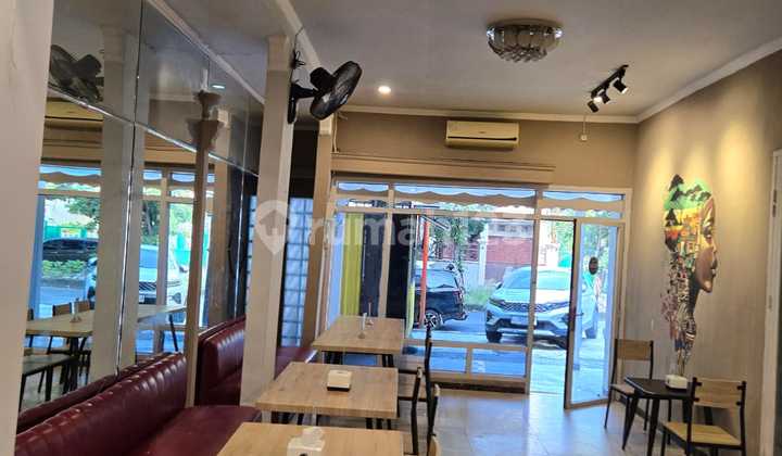 Disewakan Bangunan Komersil Cocok Buat Cafe F&B di Area Strategis Surabaya Barat