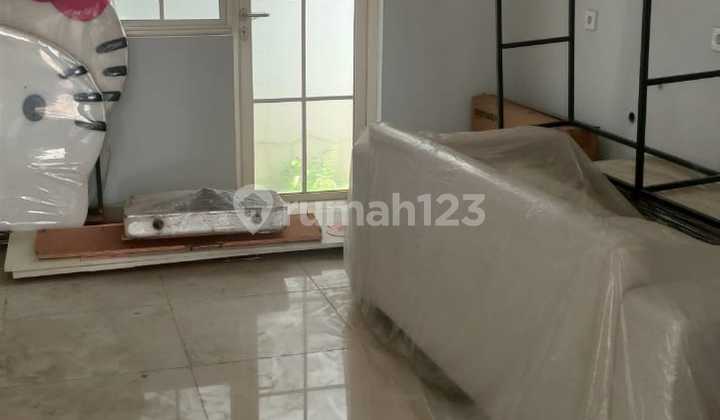Minimalist House in Bukit Mas Tourism Area Near Supermall 2