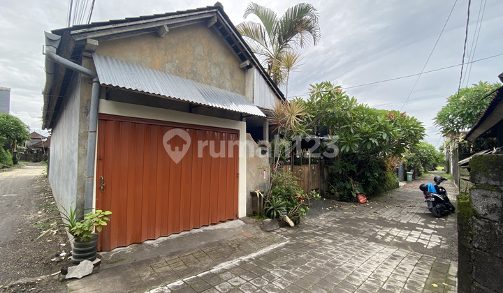 Private House, Boarding House, and Shop on Gutiswa Street, Cekomaria