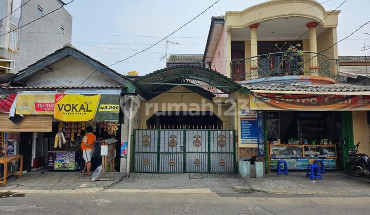 Dijual Rumah 1,5 Lantai dengan Ruang Usaha di Harapan Jaya, Bekasi