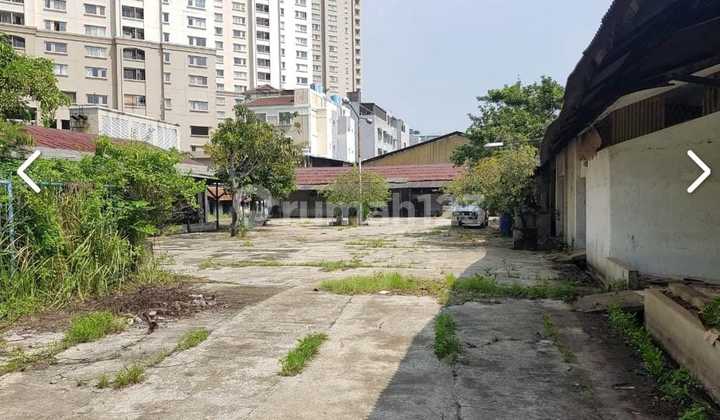 Ready-to-Occupy Warehouse in Karang Bolong Raya, West Ancol, North Jakarta