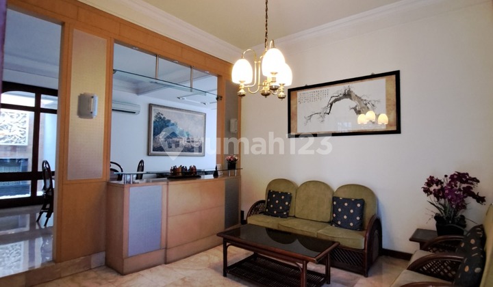 Rumah di Pondok Indah Bagus SHM