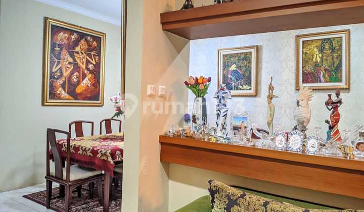 Rumah di Kebayoran Baru Bagus SHM