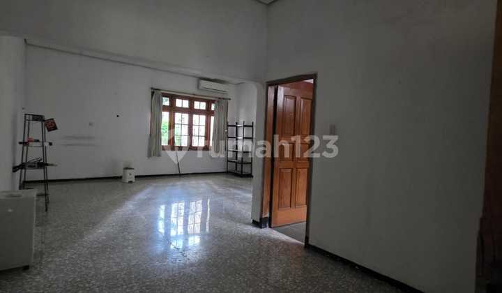House Needs Minor Renovation with SHM in Pondok Indah