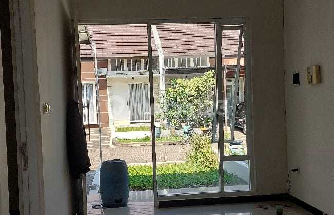 For Rent House – Taman Kopo Indah V (Redwood cluster) For Rent House – Taman Kopo Indah V (Redwood cluster)