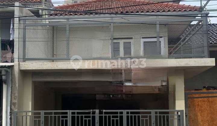 Disewakan Ruang Usaha / Kantor 2 Lantai – Lokasi Strategis Di Cigadung