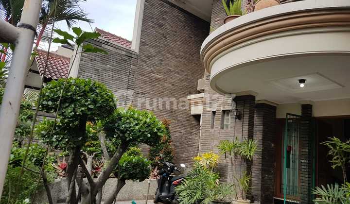 Dijual Rumah 2 Lantai – Kopo Mas, Bandung Dijual Rumah 2 Lantai – Kopo Mas, Bandung