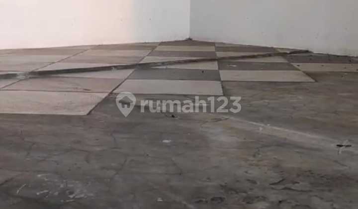 For Rent: 2.5-Story Shophouse – Dakota Pasteur