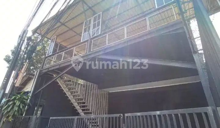 For Rent Unique Shop House – Ready to Use on Main Road Kopo Bandung For Rent Unique Shop House – Ready to Use on Main Road Kopo Bandung