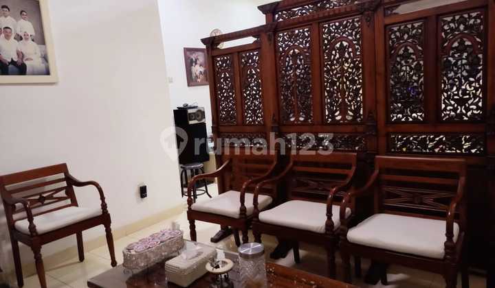 For Sale – House in Sanggar Hurip Estate Complex, Bandung 2