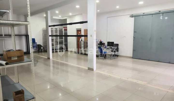 For Rent Strategic Shop House - Jl. Gunung Batu, Bandung 2