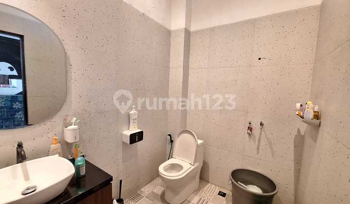 For Sale Ready-to-Occupy House – Cipageran, North Cimahi 2