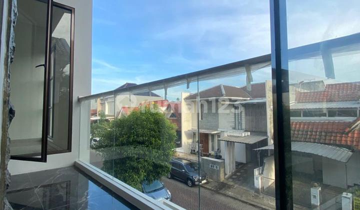 Rumah Baru 2 Lantai Lokasi Strategis Selangkah G Walk