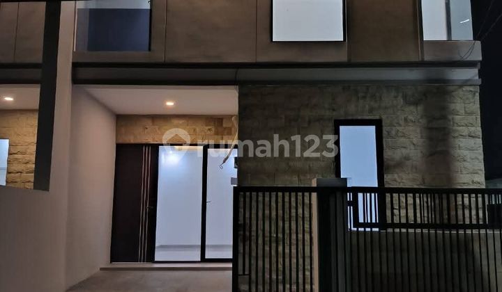 For Sale 2-Story Ready-to-Occupy House in Strategic Location, Darmo Permai Selatan, West Surabaya 2