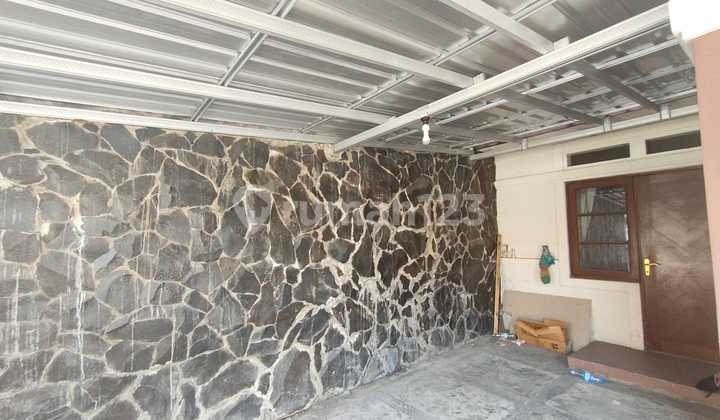 For Sale Ready-to-Live House Below Market Price Strategic Location in Citraharmoni For Sale Ready-to-Live House Below Market Price Strategic Location in Citraharmoni