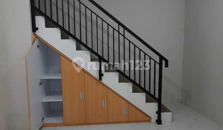 For Quick Sale: New 2-Story Modern Minimalist House in Kutisari, South Surabaya 2