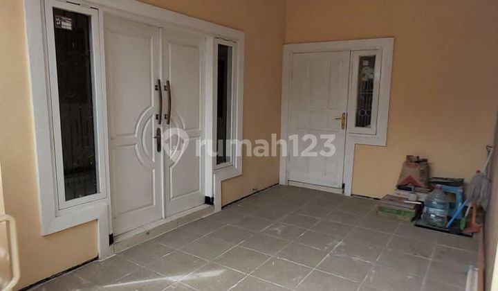 For Quick Sale: Charming Semolowaru House Near Campus & Merr Residence 2