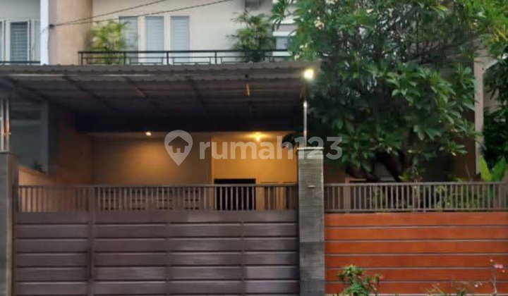 Jual Rumah Bagus 2 Lantai Fullfurnish Di Araya Tahap 1 Surabaya Jual Rumah Bagus 2 Lantai Fullfurnish Di Araya Tahap 1 Surabaya