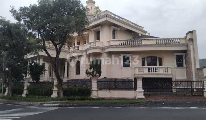 Dijual Cepat Rumah Mewah Classic Modern Lokasi Nol Jalan Utama Raya Golf Citraland Surabaya Barat 2