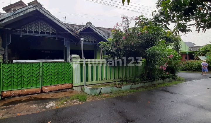di Perumahan Gatoel, Jl. Kalimantan No.18, Kranggan, Prajurit Kulon, Mojokerto, 61321, Mojokerto Rumah SHM di Perumahan Gatoel, Jl. Kalimantan No.18, Kranggan, Prajurit Kulon, Mojokerto, 61321, Mojokerto Rumah SHM