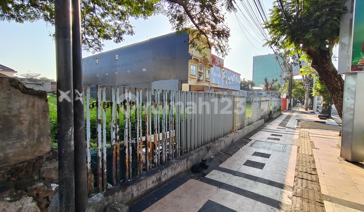 Business Location Land on Main Road