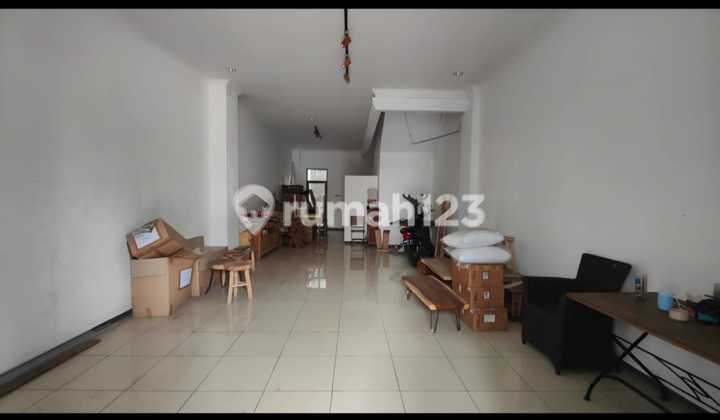 Thamrin Back Paragon Shophouse in Good Condition 2