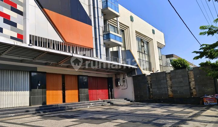 Gajahmada Main Road Strategic Business Center 2