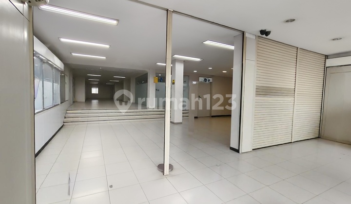 Commercial Space Shop Brigadier General Sudiarto Shop Building 1