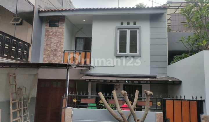 Di Sewakan Rumah 3 LT Murah Bebas Banjir Komplek Gelagah Puri Cirende Ciputat Tangsel