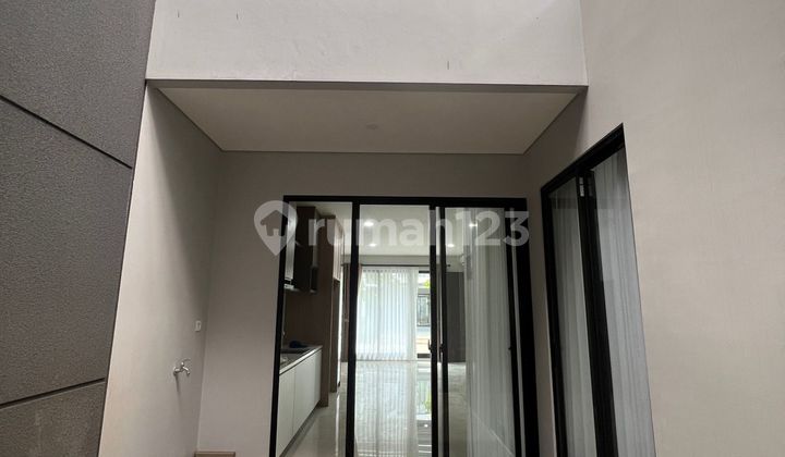 Di Sewakabrumah Semi Furnised Bebas Banjir Lokasi Brandnew Home Emerald Bintaro Sek 9 Tangsel 2