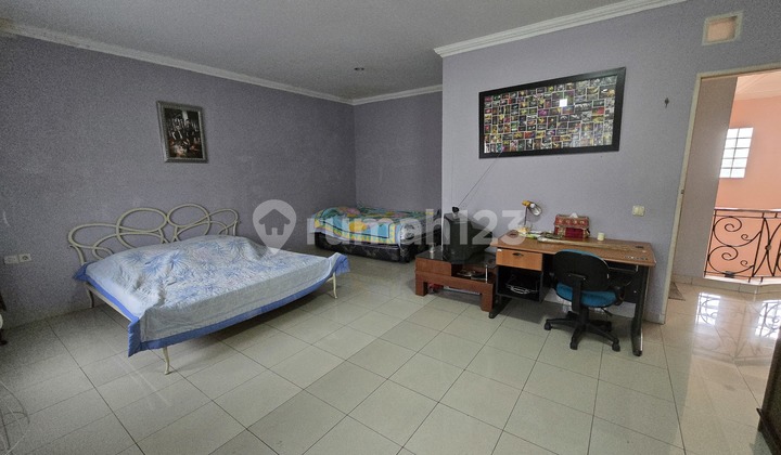 Rumah Hoek Puspita Loka BSD City, dekat AL-AZHAR 2