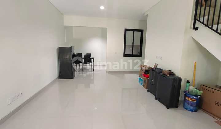 Rent - Provence depan Ruko2 2