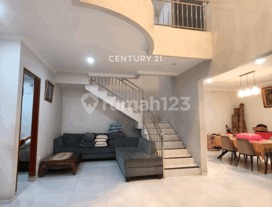 Rumah 2 Lantai Strategis Siap Huni di Metland Menteng Cakung