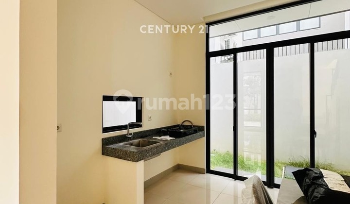 Semi-Furnished Minimalist House in Sentrarum Cluster JGC 2