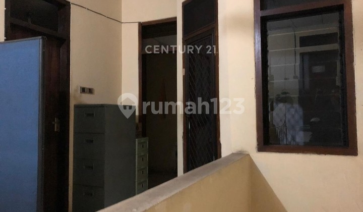 Strategic Shop House Suitable for Business in Pondok Bambu, East Jakarta 2