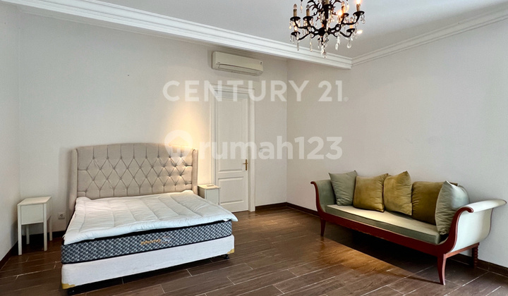Classic Indonesian Luxury Furnished House In Kemang South Jakarta S8936 2