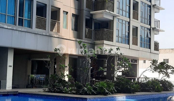 Unit Kormesial Dengan View Pool Di Apartement Tamansari Iswara  2