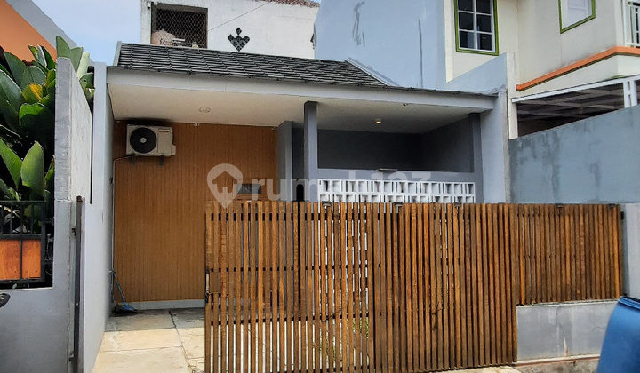 1-Story House in Duta Harapan Housing Complex 1-Story House in Duta Harapan Housing Complex