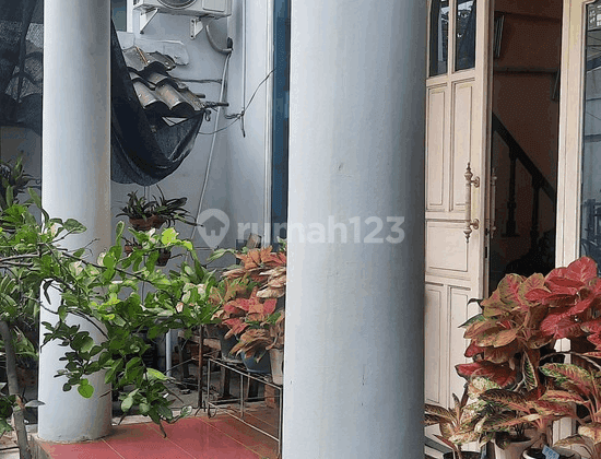 foto lainnya rumah 2 lantai di daerah