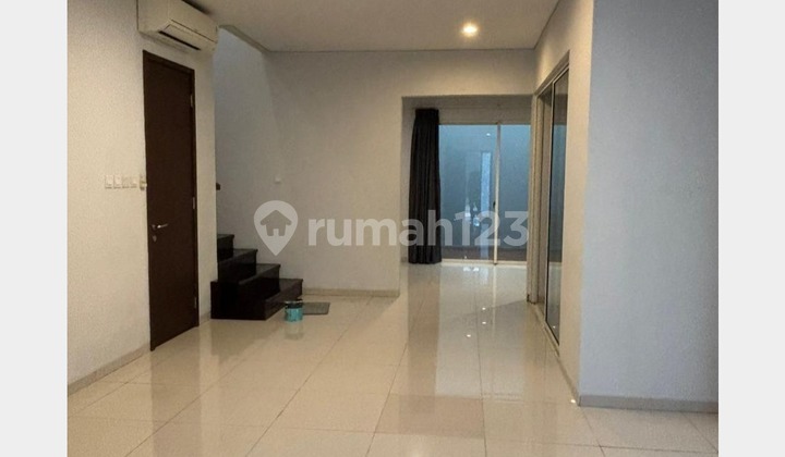 2-Storey House for Rent in Lebak Bulus 2