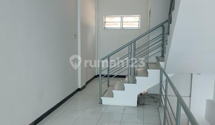 Ruko 3 Lantai Premium Cocok Untuk Usaha di Pierre Tendean 2