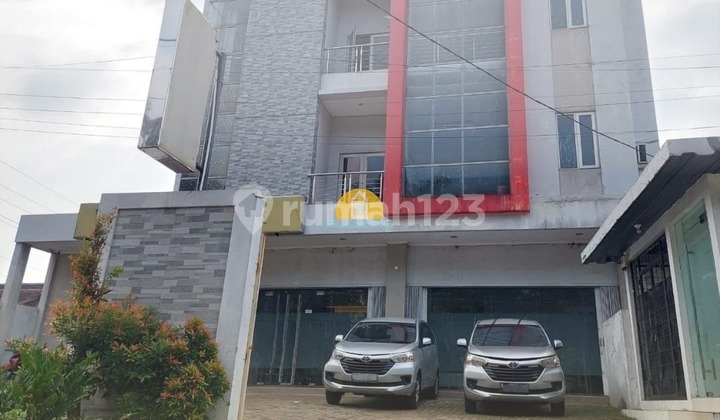 Bangunan Komersial Luas Strategis Kawasan Ramai Dokter Wahidin 1