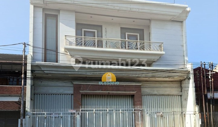 Rumah Premium Di Jl Mayjen Sutoyo 1