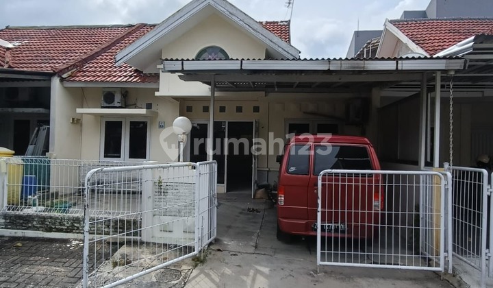 Strategic Ready-to-Occupy Premium House in the Oleander Cluster, Graha Padma Strategic Ready-to-Occupy Premium House in the Oleander Cluster, Graha Padma