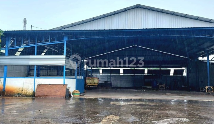 Ex Factory Building Good in Batang, Central Java
