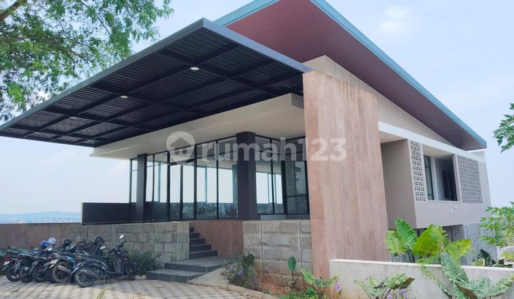 Good Commercial Building Suitable for Restaurant in Papandayan 1