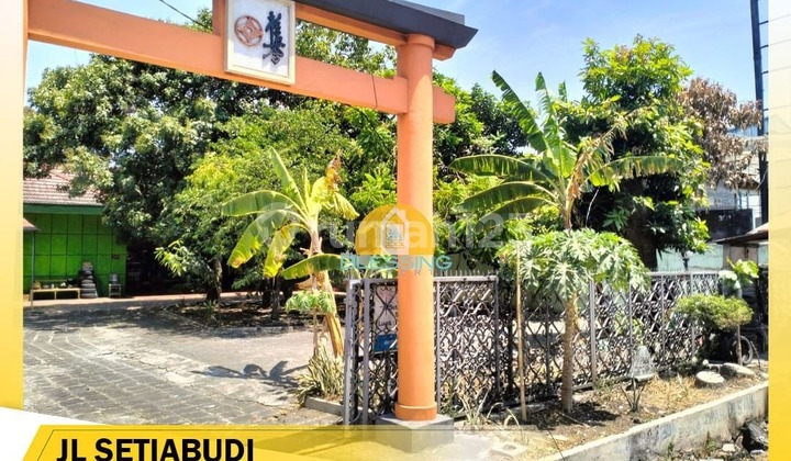 Rumah Luas Strategis Cocok Untuk Usaha di Jalan Setiabudi 1
