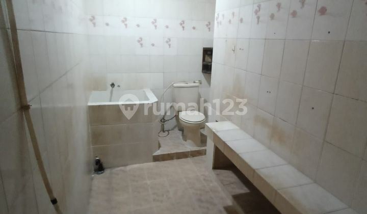 Rumah Bagus Strategis di Peterongan Tengah Semarang Selatan 2