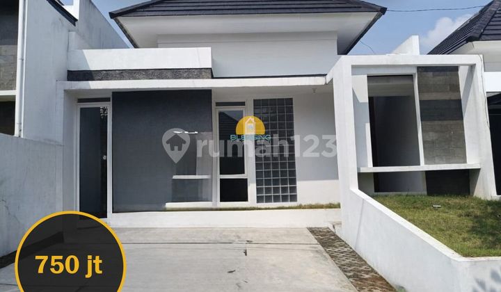 Dijual Rumah Bagus dan Siap Huni di Bsb Village Mijen 1
