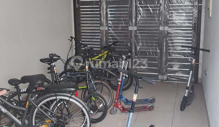 Disewakan Rumah Nyaman Di Summarecon Bekasi Cluster Btari 1